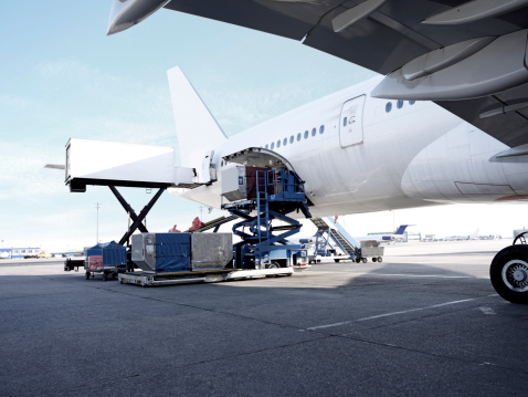Dịch vụ vận tải đường hàng không - A.N.C LOGISTICS - Công Ty TNHH Thương Mại-Dịch Vụ Hàng Hóa A.N.C